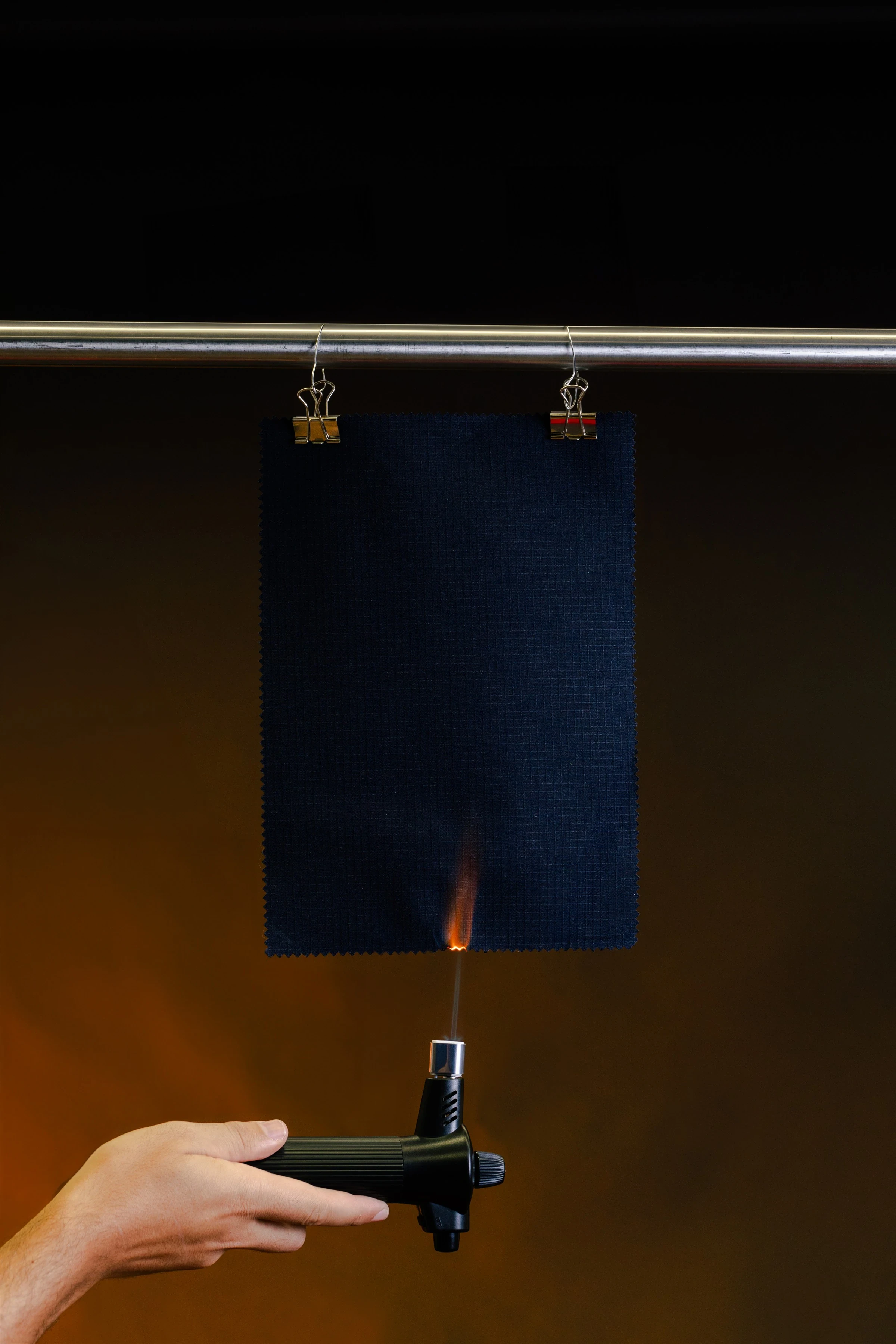 Flame resistance test on technical fabric